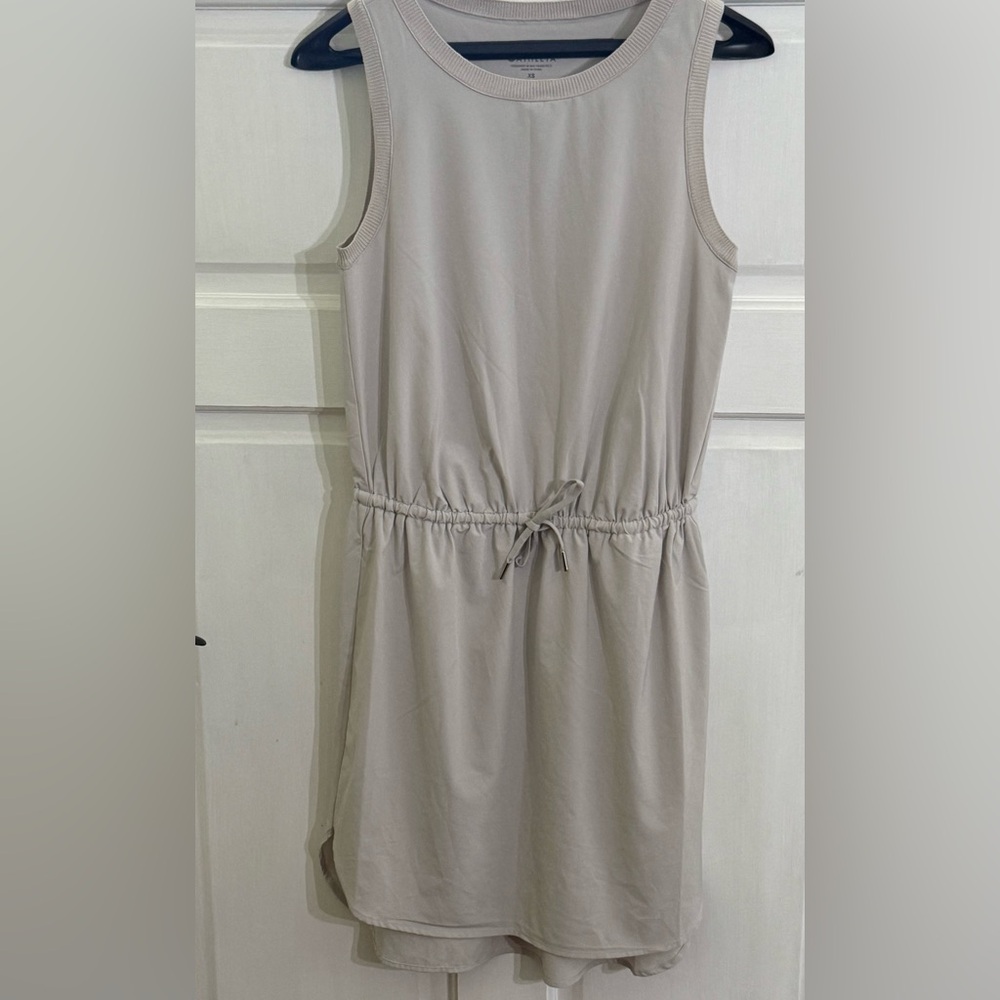 Elegant Sleeveless Women’s Lightweight Gray Dress Activewear Size XS